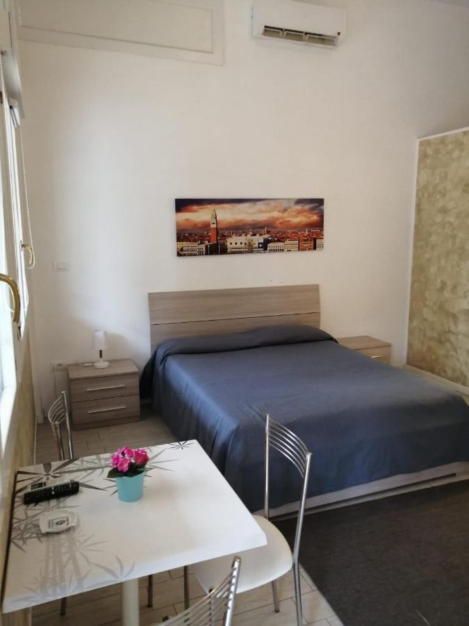 Ute Hotel Lido di Jesolo Esterno foto