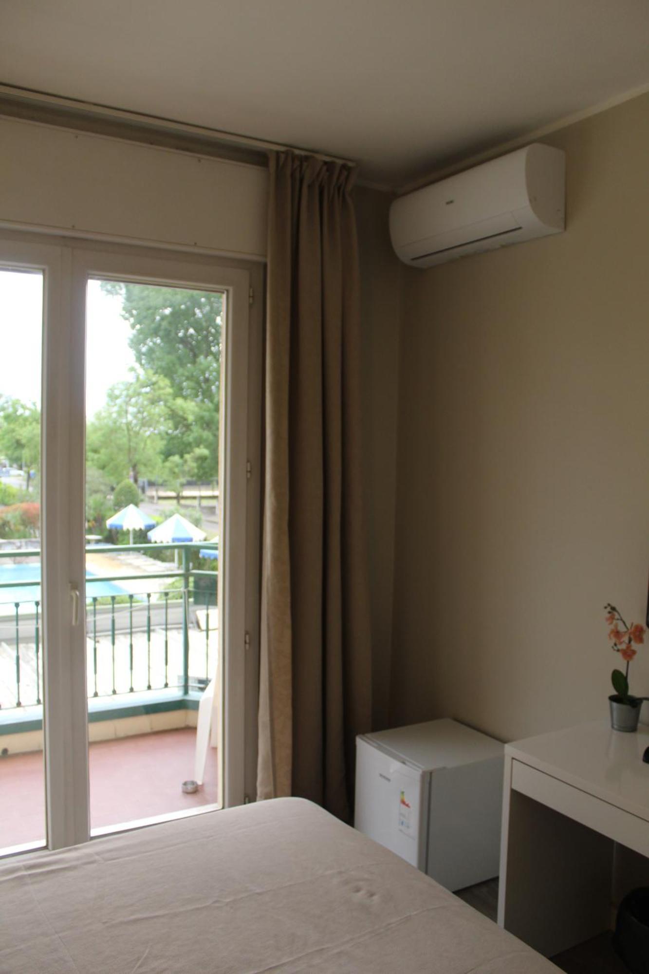 Ute Hotel Lido di Jesolo Esterno foto