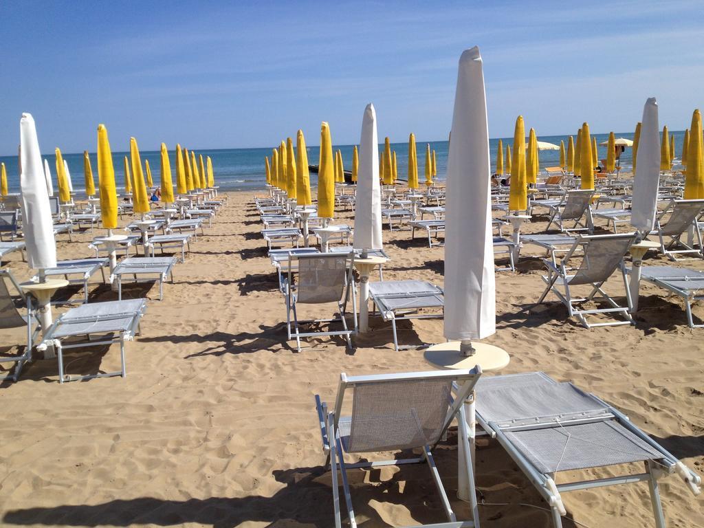 Ute Hotel Lido di Jesolo Esterno foto